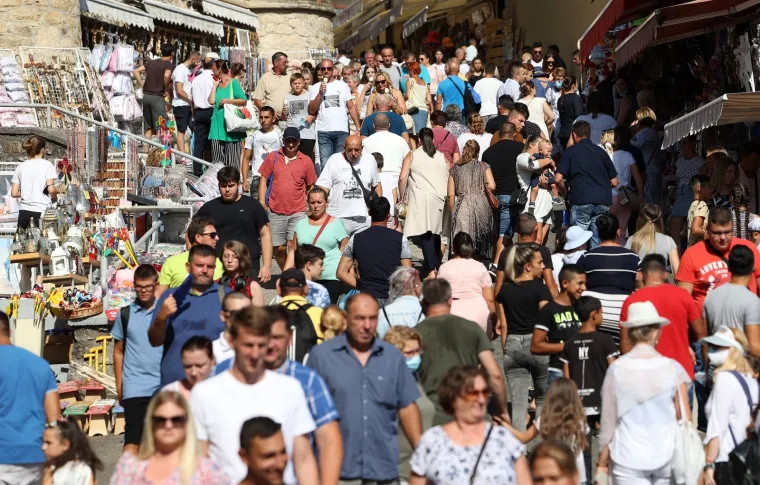 Diljem zemlje slave se svete mise povodom Velike Gospe