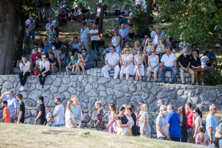 Diljem zemlje slave se svete mise povodom Velike Gospe