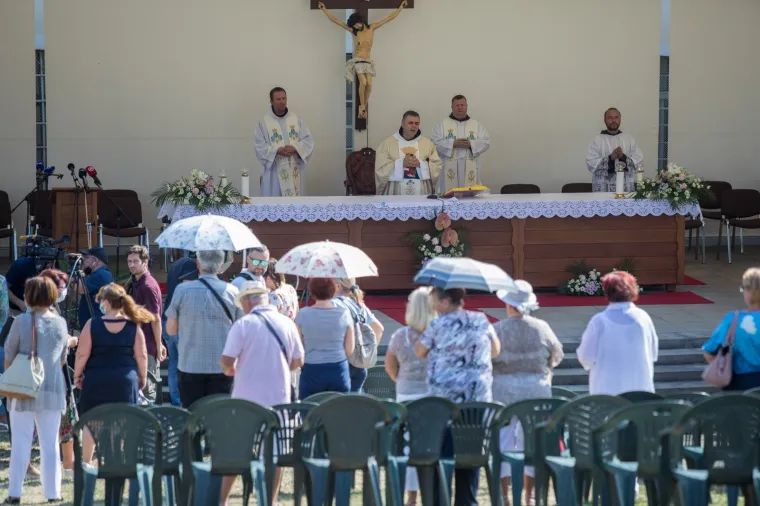 Diljem zemlje slave se svete mise povodom Velike Gospe
