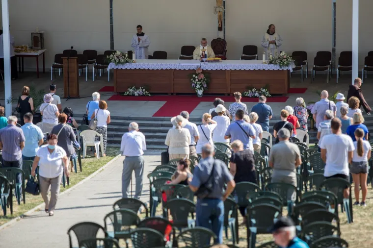 Diljem zemlje slave se svete mise povodom Velike Gospe