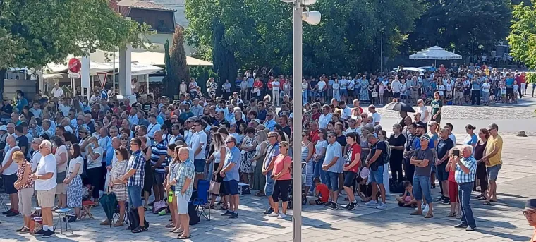 Diljem zemlje slave se svete mise povodom Velike Gospe