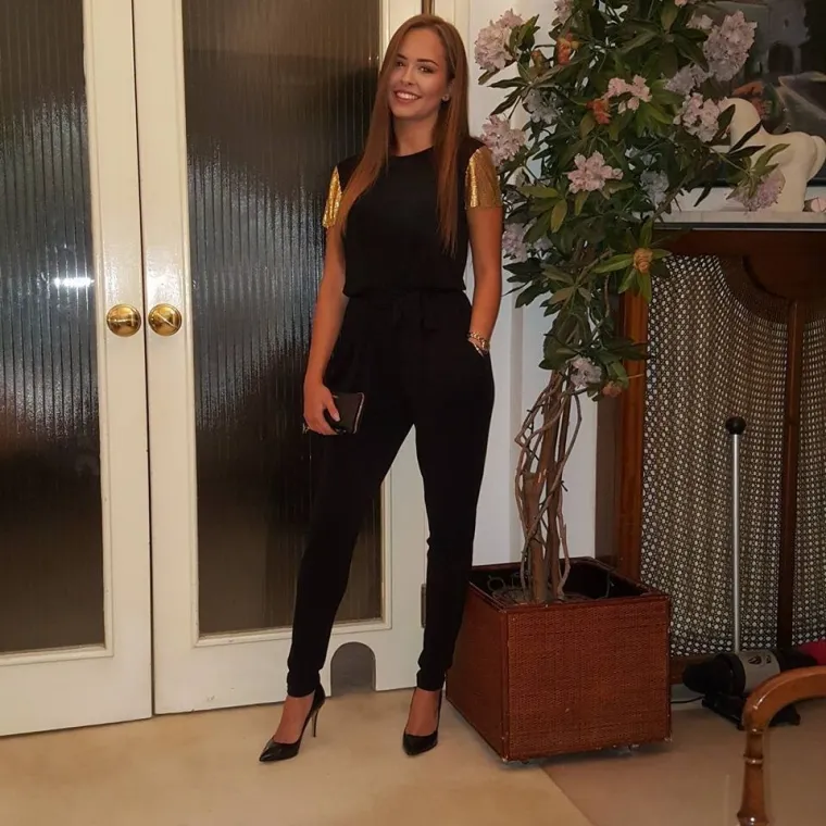 Izgubila je majku kao beba i preživjela tešku prometnu nesreću: Danas ima 21 i svi se slažu da je mamina kopija