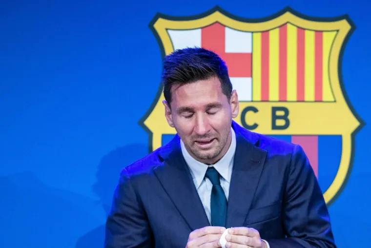 Maramica kojom je Leo Messi brisao suze na opro&scaron;taju od Barcelone prodaje se za milijun dolara