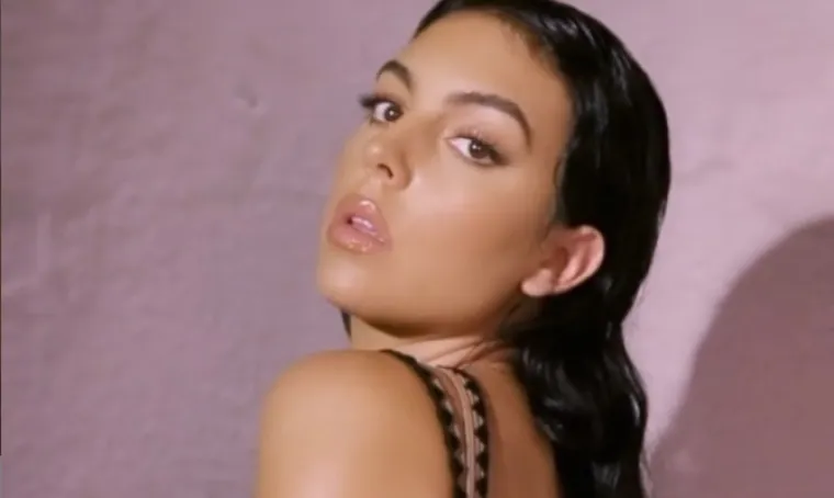 Ronaldova Georgina objavila seriju jako vrućih fotografija, fanovi 'podivljali'