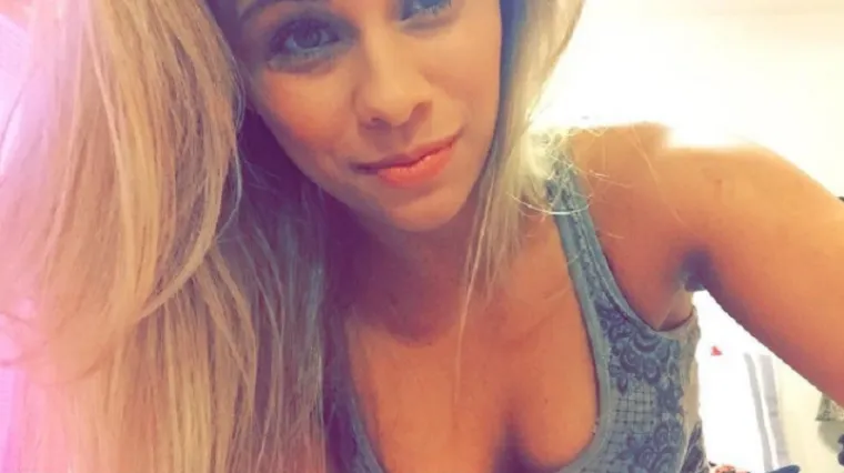 Najzgodnija borkinja slikala se u kupaćem koji vi&scaron;e otkriva nego pokriva, je li sada stvarno pokazala previ&scaron;e?