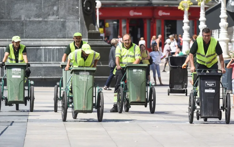 Tradicionalna utrka čistaća na trokolicama održala se u centru Zagreba