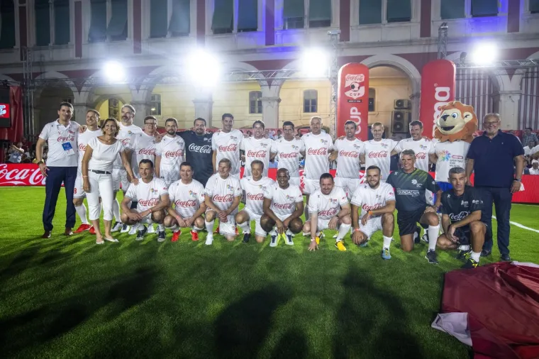 Svjetske nogometne legende zaigrale u Splitu, došli su Figo, Boban, Hierro, Srna...
