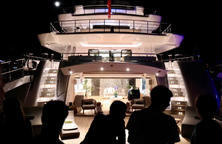 Slavni ko&scaron;arka&scaron; Michael Jordan do&scaron;ao u Split: Pogledajte kako izgleda jahta na kojoj boravi