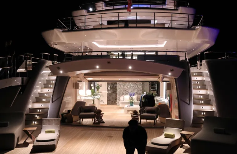 Slavni ko&scaron;arka&scaron; Michael Jordan do&scaron;ao u Split: Pogledajte kako izgleda jahta na kojoj boravi