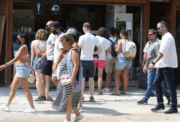 Michael Jordan ostao na jahti u Skradinu, a supruga s prijateljima obi&scaron;la NP Krka