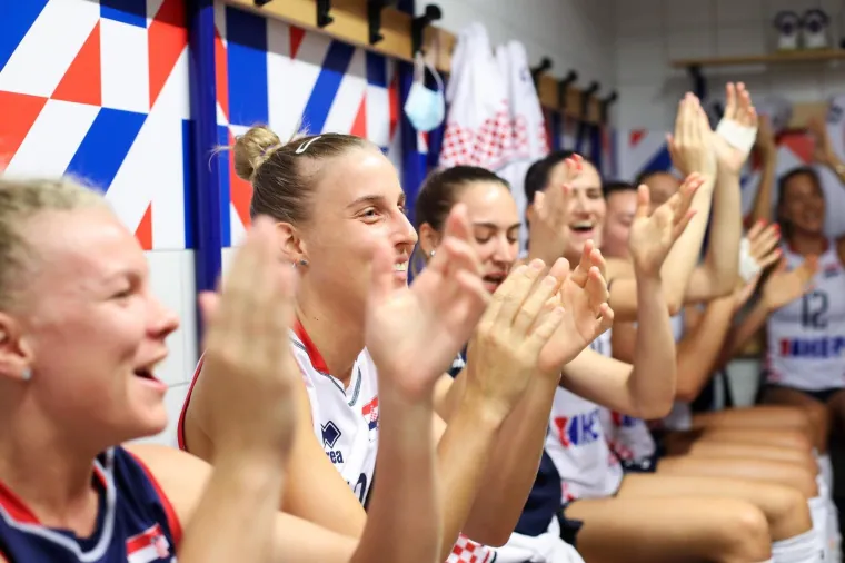 Ovako izgleda svlačionica hrvatskih odbojkašica uoči nove utakmice