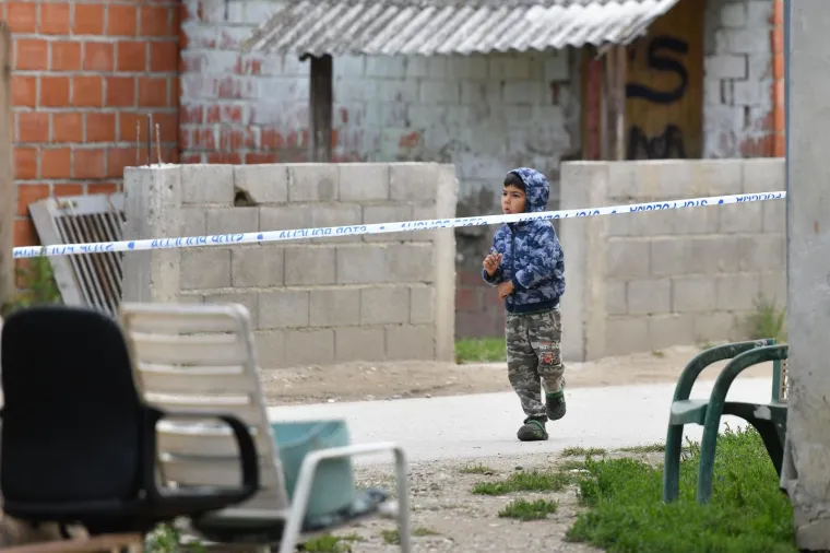 Policija osigurava područje krvavog sukoba u kojem je ubijena žena i ranjeno vi&scaron;e osoba