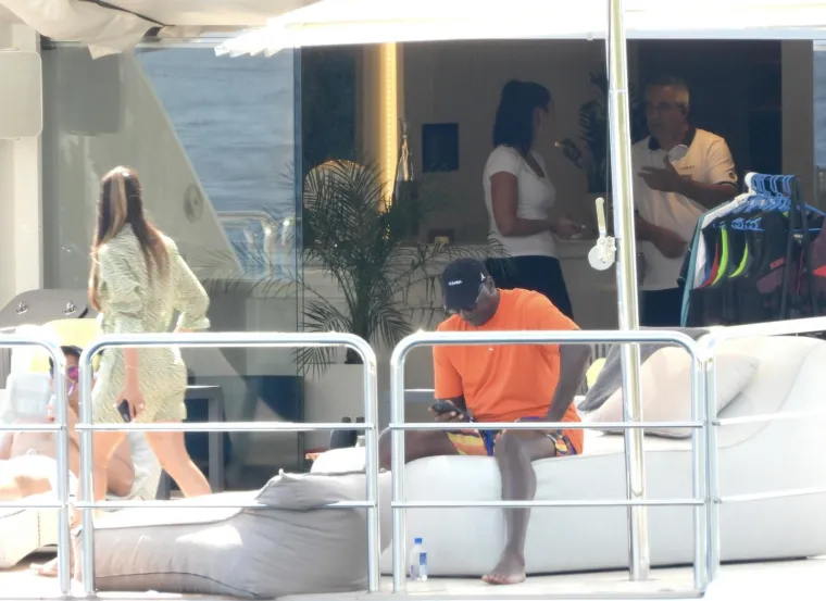 Michael Jordan stigao je na Hvar: Napravio je i selfi sa suprugom