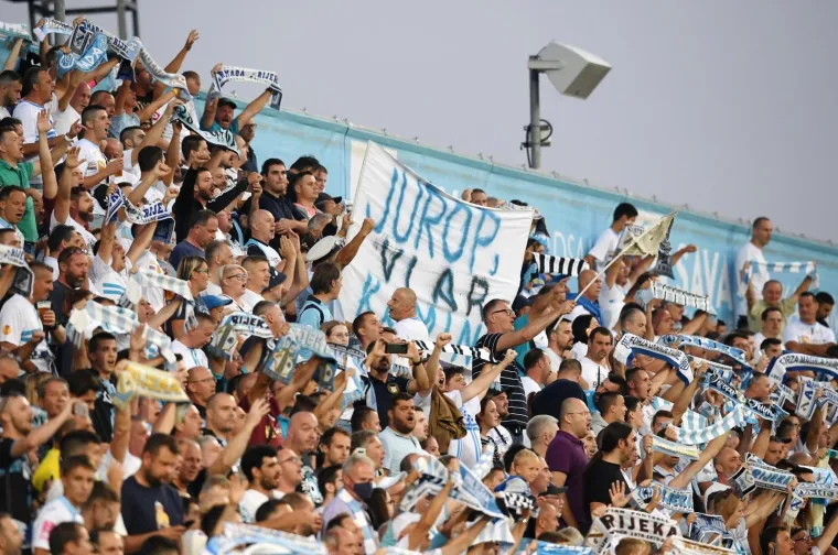 Dugo Rujevica nije ovako izgledala, sjajnu atmosferu napravili su mnogobrojni riječki navijači