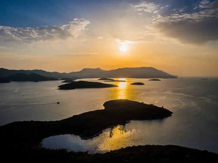 Radi se punom parom: Pogledajte na fotografijama iz zraka kako danas izgleda Pelje&scaron;ki most