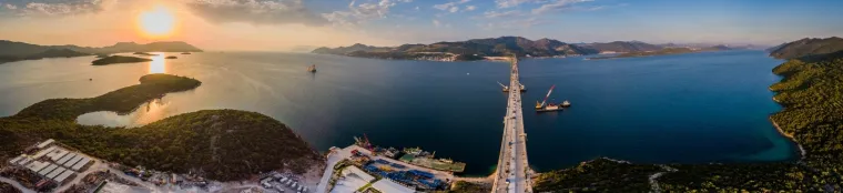 Nove fantastične fotografije hrvatskog ponosa: Pogledajte kako Pelje&scaron;ki most sada izgleda iz zraka!