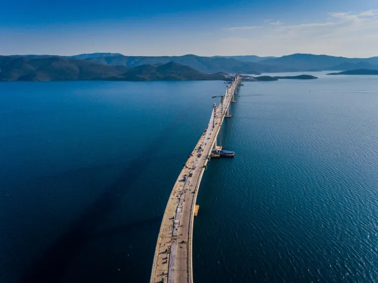 Nove fantastične fotografije hrvatskog ponosa: Pogledajte kako Pelje&scaron;ki most sada izgleda iz zraka!