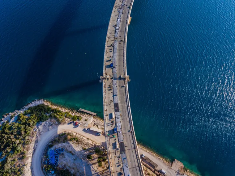 Nove fantastične fotografije hrvatskog ponosa: Pogledajte kako Pelje&scaron;ki most sada izgleda iz zraka!