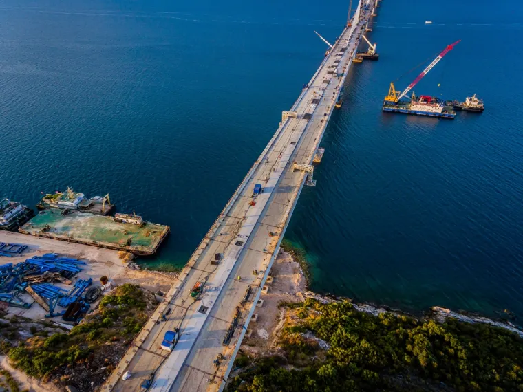 Nove fantastične fotografije hrvatskog ponosa: Pogledajte kako Pelje&scaron;ki most sada izgleda iz zraka!