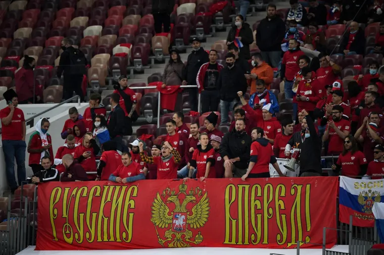 Rusi imaju veliku podršku, pogledajte kakva atmosfera vlada na stadionu