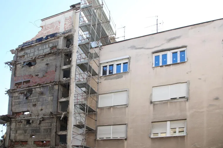 Simbol borbe radnica, ali i propasti: Ovako danas izgleda nekad slavna tekstilna tvornica Kamensko
