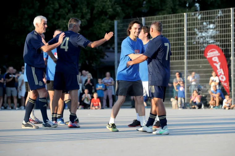 Niko, Mlinka, Čavka, &Scaron;trok, Karić, Vabec i ostale legende Dinama odigrali tekmu: Boysi s Pe&scaron;čenice odu&scaron;evili ovog vikenda