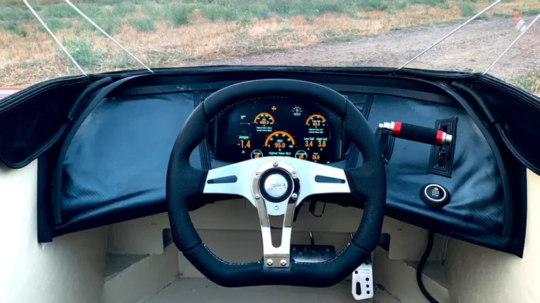 Prvi luksuzni sportski 'hovercraft': Upoznajte Arosu, superautomobil koji može voziti i na kopnu i po moru