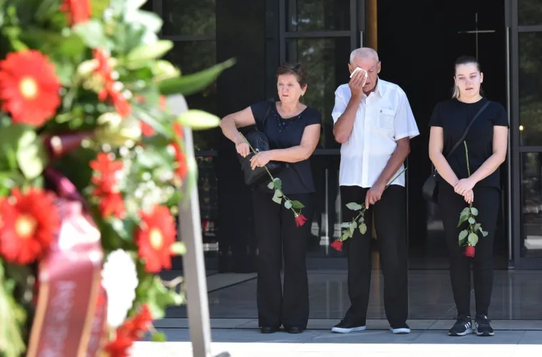 Pokopan je Laki iz 'Noćne more': Svi su se do&scaron;li oprostiti, i Jumbo, Braco Cigan, Jaran...