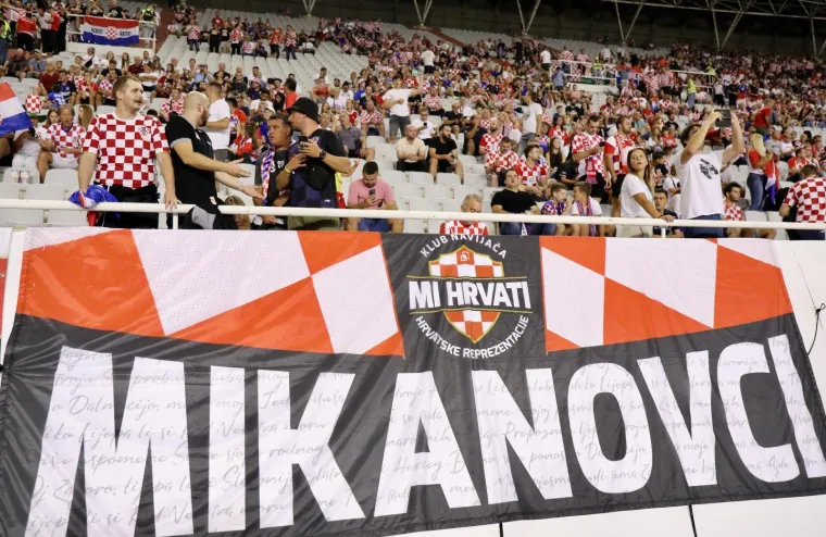 Hrvatski navijači stigli iz svih krajeva Lijepe naše, ali i šire, pogledajte atmosferu kakva dugo nije viđena