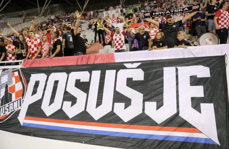 Hrvatski navijači stigli iz svih krajeva Lijepe naše, ali i šire, pogledajte atmosferu kakva dugo nije viđena