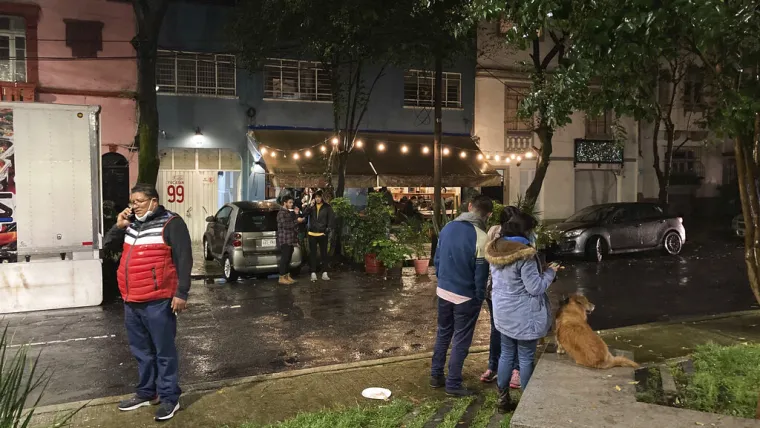 Potres magnitude 7,0 pogodio Meksiko! Ljudi su u panici trčali van