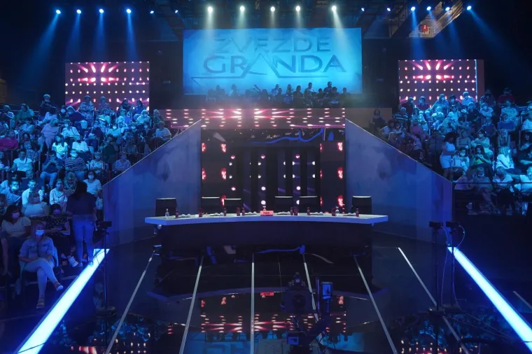 Počele nove 'Zvezde Granda', ali s bitnom promjenom: Jelenina zakleta rivalka krenula žestoko - u oskudnom topiću!