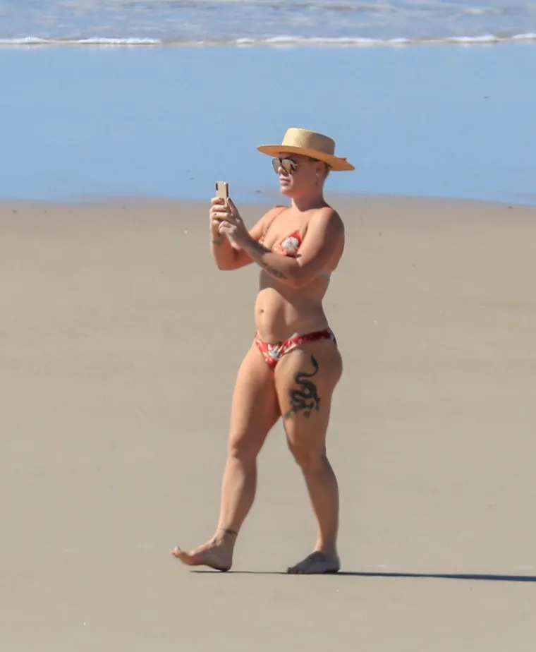 Ljubila se s curama, započinjala tučnjave i hodala polugola: Danas je druga osoba, ali &scaron;kakljive fotke su i dalje tu