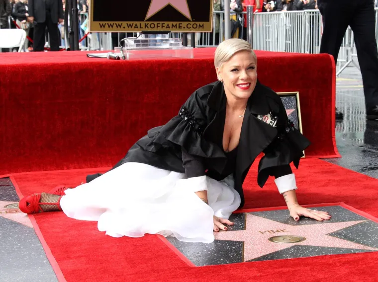 Ljubila se s curama, započinjala tučnjave i hodala polugola: Danas je druga osoba, ali &scaron;kakljive fotke su i dalje tu