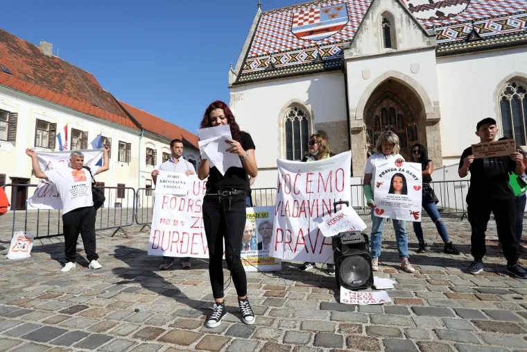 Na Markovom trgu održan prosvjed pod nazivom &Scaron;um u eteru protiv mjera Kriznog stožera