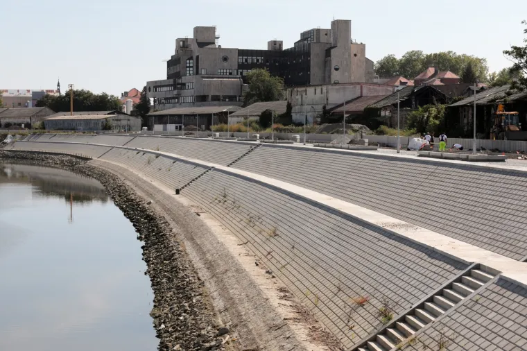 Spaja se osječki gornji i donji grad: Na veliko se gradi i uređenju &scaron;etnica na desnoj obali Drave