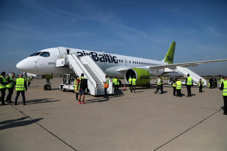 Zrakoplovna kompanija Airbus održala je prezentaciju zrakoplova tipa A220