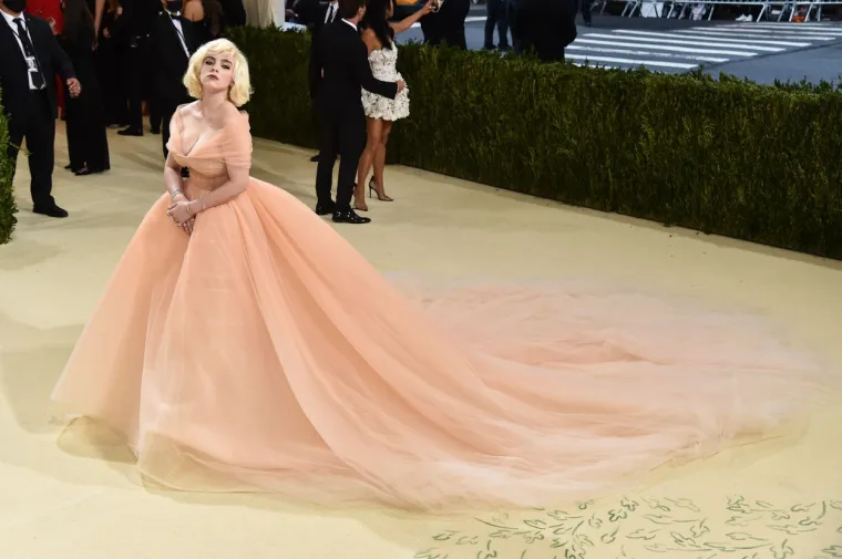 Slavna pjevačica neodoljivo podsjeća na Marilyn Monroe: Svi su zurili u njene božanstvene obline