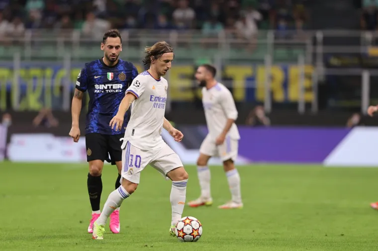 Jeste li primijetili &scaron;to su navijači Intera napravili u trenutku kad je Modrić izlazio iz igre?