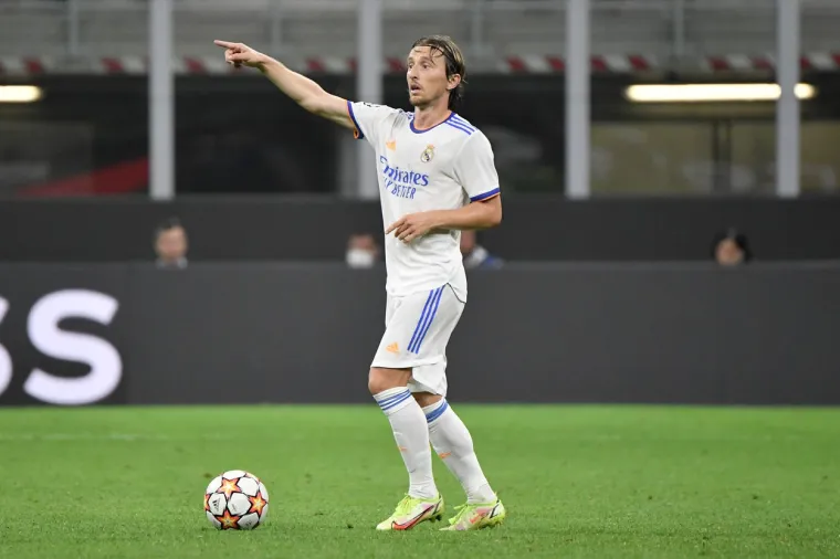 Jeste li primijetili &scaron;to su navijači Intera napravili u trenutku kad je Modrić izlazio iz igre?