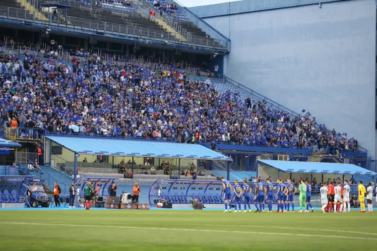 Boysi zviždali biv&scaron;em hajdukovcu, sve su iz lože pratili Jo&scaron;ko i Blanka, pogledajte nevjerojatnu atmosferu na Maksimiru