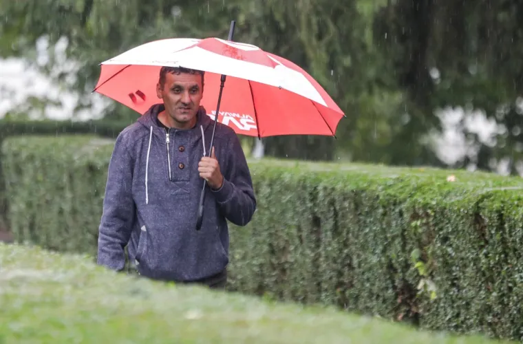 Učenik iz Krapinskih Toplica kojem roditelji ne daju nositi masku opet sjedi ispred &scaron;kole