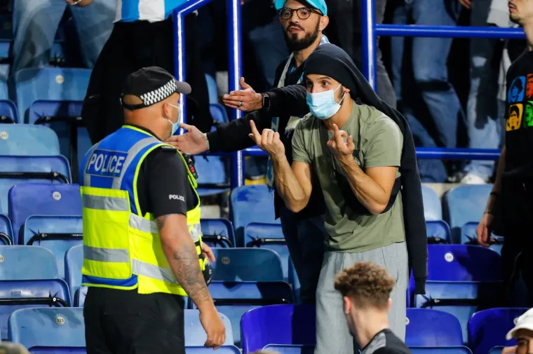 Ovi prizori ludila i pomračenja umova upravo obilaze planetu: U očima im se vidjela krv