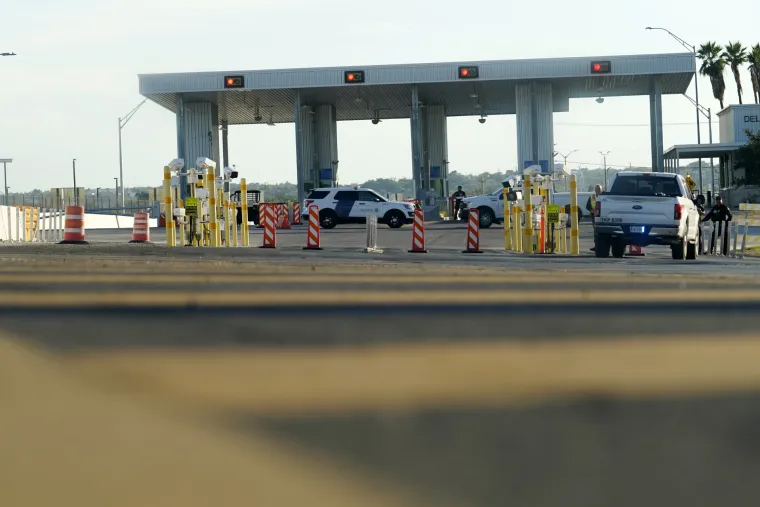Vi&scaron;e od 10 tisuća Haićana spava pod mostom na granici SAD-a i Meksika
