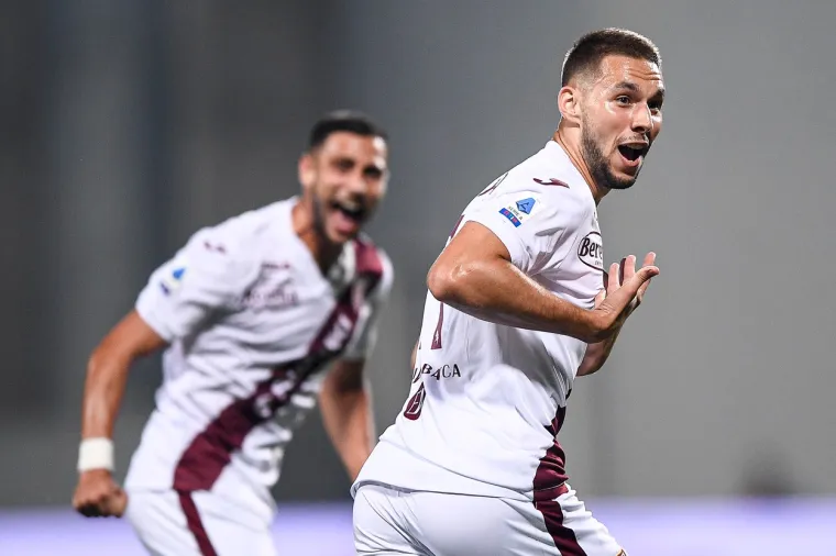 Ovako je izgleda proslava nekada&scaron;njeg reprezentativnog aduta pred suparničkim navijačima