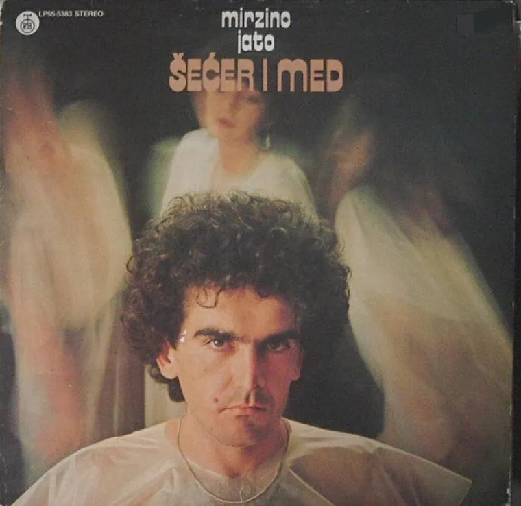 14. Mirzino Jato - Apsolutno tvoj: I Jugoslavija je imala svoje &apos;one hit wondere&apos;. Jedan od takvih je i &apos;Apsolutnoj tvoj&apos; benda Mirzino jato iz 1979. koji je ličio na sarajevsku verziju Boney M-a. 