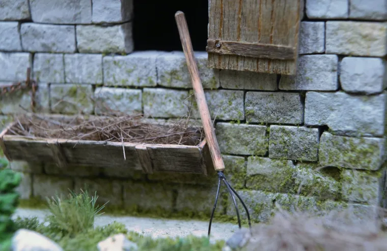 Josip iz Ko&scaron;uta kod Trilja od kamena izrađuje minijaturne kuće, pogledajte ta umjetnička djela