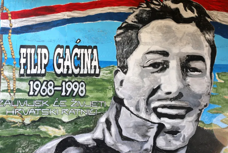 U Primo&scaron;tenu napravljen povijesni mural 'Obadva, obadva, oba su pala!'