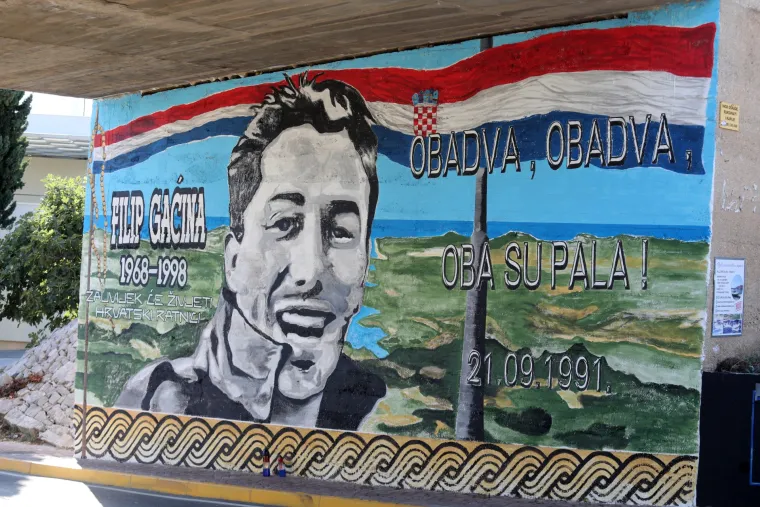 U Primo&scaron;tenu napravljen povijesni mural 'Obadva, obadva, oba su pala!'