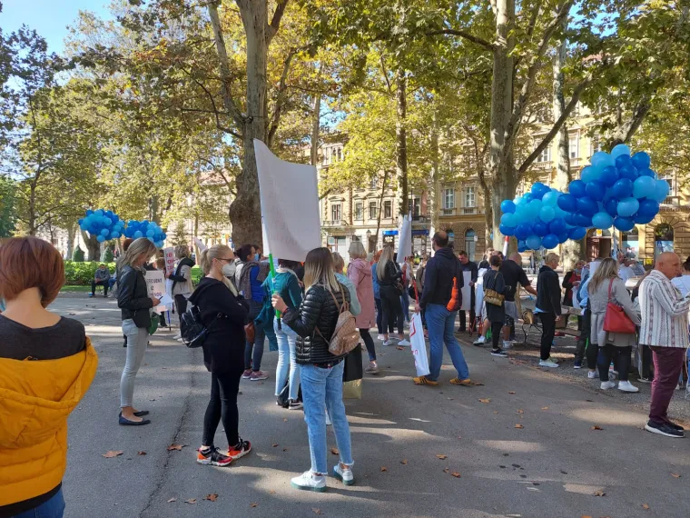 Počeo je prosvjed medicinskih radnika: 'Od pljeska do pljuske'